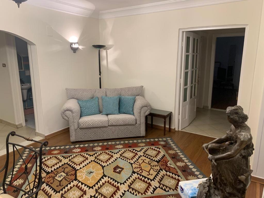 Charming 2-bedrooms With Side Nile View *