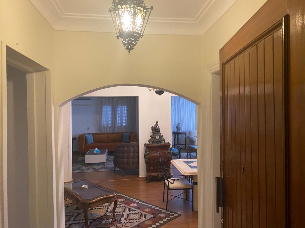 Charming 2-bedrooms With Side Nile View Apartment *